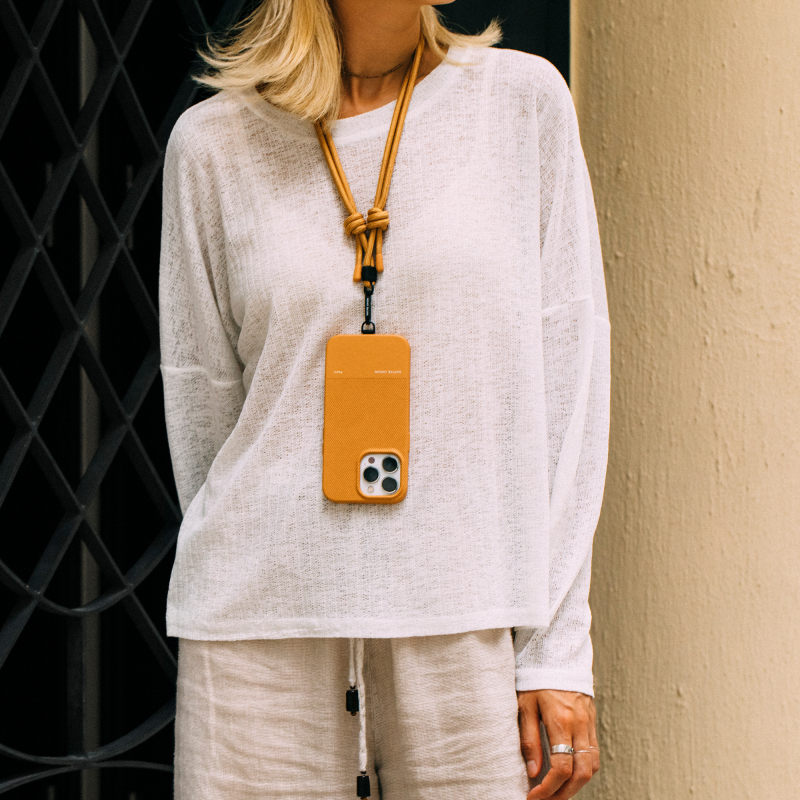 (RE)CLASSIC CASE, чехол защитный для iPhone 14 PRO, цвет: крафт